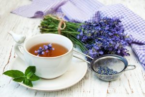 دمنوش گل گاوزبان: درمان طبیعی برای تقویت کلیه‌ ها، بهبود پوست و کاهش اضطراب