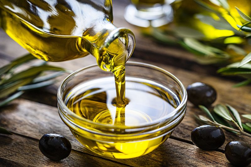چگونه روغن زیتون مرغوب را تشخیص دهیم؟