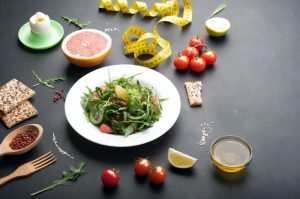 بهترین غذاهای کم‌ کالری و سیرکننده برای کاهش وزن مؤثر