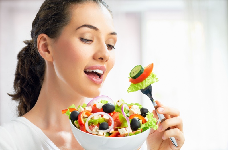 توصیه‌ های طب سنتی برای تغذیه سالم و تنظیم مزاج