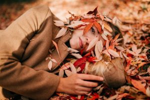 مؤثرترین روش‌ ها برای مقابله با خواب‌ آلودگی پاییزی و حفظ انرژی روزانه