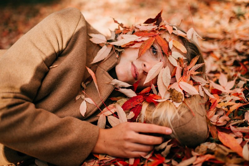 مؤثرترین روش‌ ها برای مقابله با خواب‌ آلودگی پاییزی و حفظ انرژی روزانه