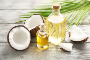 فواید بی‌ نظیر روغن نارگیل برای سلامت دهان و دندان