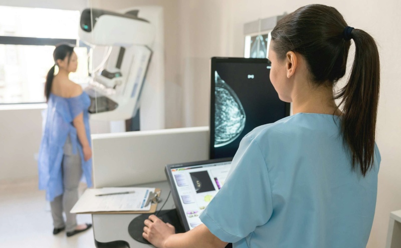 مامو گرافی یا سونو گرافی پستان: انتخاب مناسب برای تشخیص زود هنگام سرطان سینه