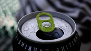 نوشیدنی‌ های انرژی‌ زا و تأثیر مخرب آنها بر ترمیم و سلامت عضلات