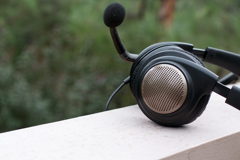 آسیب‌ های استفاده یک‌ طرفه از هدفون و اثرات بلند مدت بر شنوایی