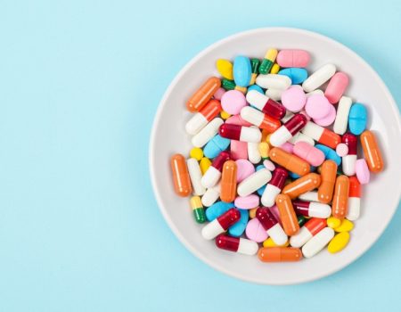 عوارض جدی مصرف بی‌ رویه آنتی‌ بیوتیک و راهکارهای پیشگیری از مقاومت میکروبی