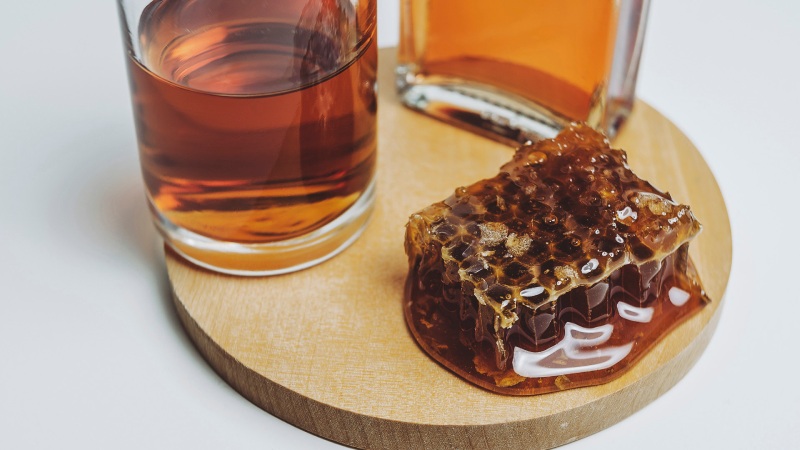 الکل و عسل: ترکیب خطرناک برای قند خون