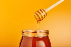 این خوراکی‌ ها را هرگز همراه عسل مصرف نکنید