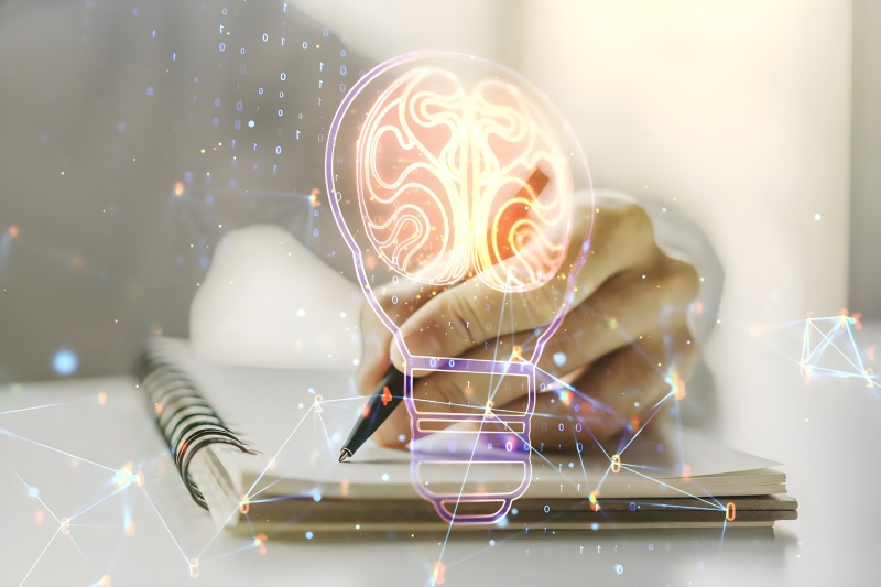 نوشتن با دست چگونه حافظه را تقویت می کند؟