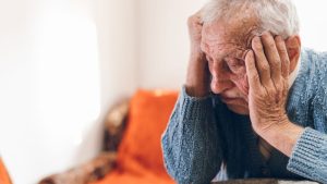 افزایش طول عمر همراه با بیماری؛ انسان ها بیشتر زنده می مانند اما سالم تر نه